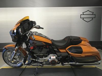 2026 Harley-Davidson FLHXSE - CVO Street Glide - Photo 6