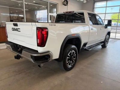 2022 GMC Sierra 2500HD — interior view