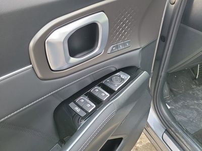 2026 Kia Sorento Hybrid - Photo 6