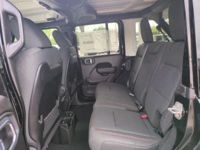 2026 Jeep Wrangler — photo 14 view