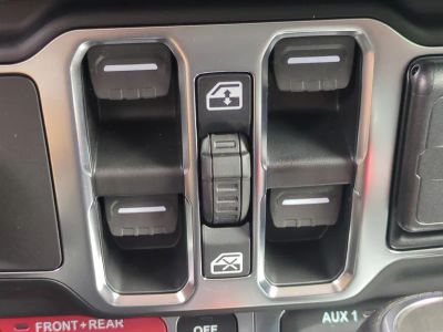 2026 Jeep Wrangler — photo 23 view