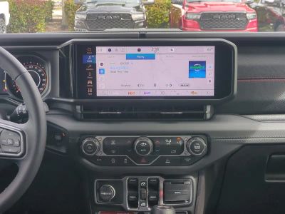 2026 Jeep Wrangler — photo 18 view