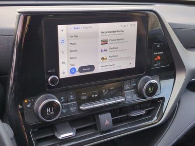 2025 Toyota Highlander - Photo 11