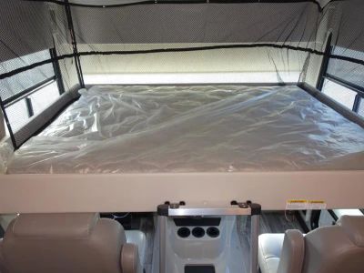 2023 Thor Motor Coach HURRICANE - Photo 4