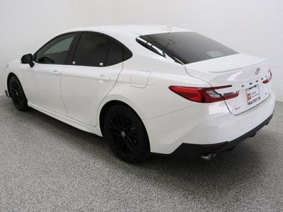 2025 Toyota Camry FWD - Photo 9