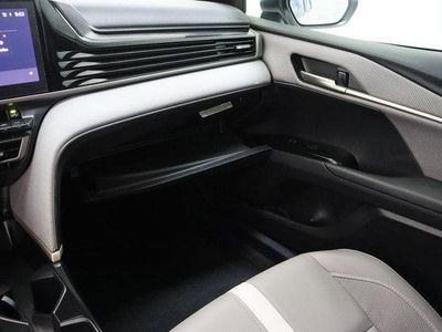 2025 Toyota Camry FWD - Photo 23