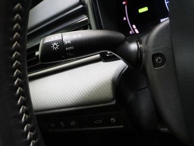 2025 Toyota Camry FWD - Photo 25