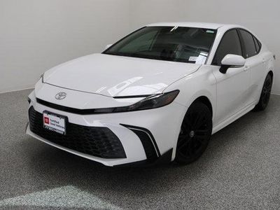 2025 Toyota Camry FWD - Photo 2