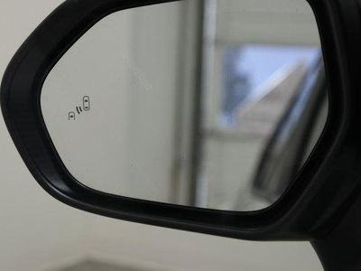 2025 Toyota Camry FWD - Photo 22