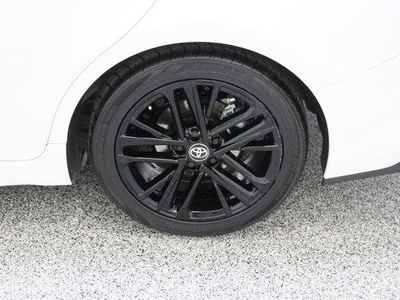 2025 Toyota Camry FWD - Photo 10