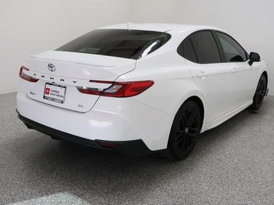 2025 Toyota Camry FWD - Photo 7