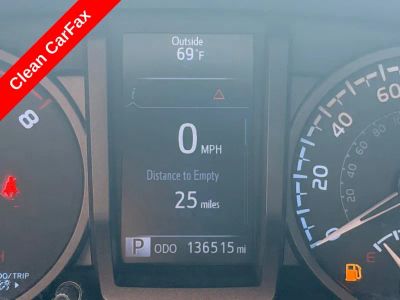 2017 Toyota Tacoma - Photo 3