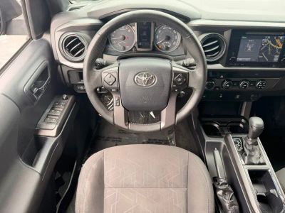 2017 Toyota Tacoma - Photo 16