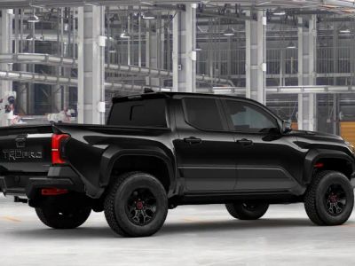 2026 Toyota Tacoma i-FORCE MAX - Photo 13