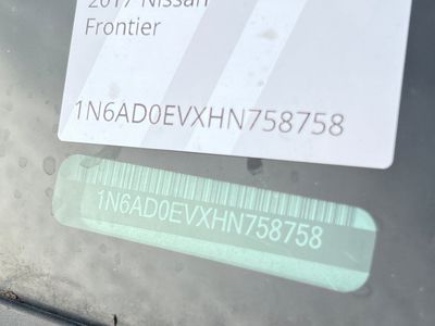 2017 Nissan Frontier - Photo 23