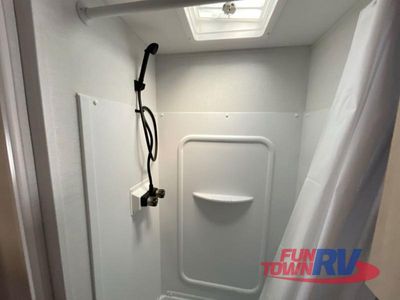2025 Dutchmen RV Kodiak Ultra-Lite - Photo 30