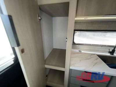 2025 Dutchmen RV Kodiak Ultra-Lite - Photo 18