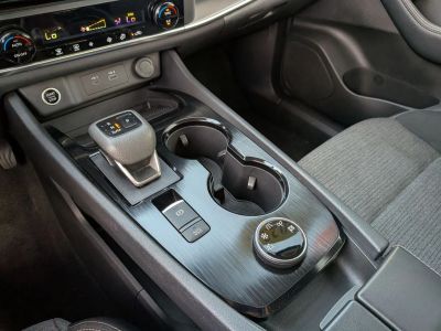 2023 Nissan Rogue — photo 18 view