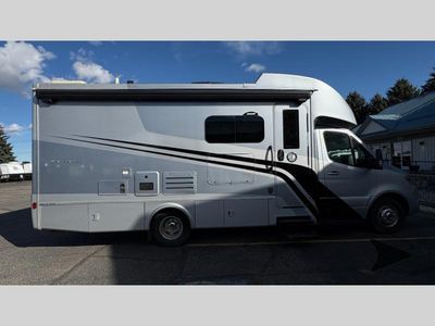 2023 Tiffin Motorhomes Wayfarer — photo 8 view