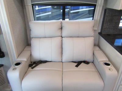 2026 Fleetwood DISCOVERY LXE - Photo 14