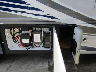 2026 Fleetwood DISCOVERY LXE - Photo 36