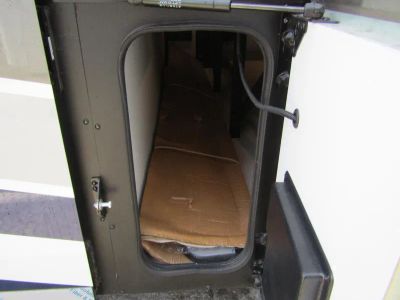 2026 Fleetwood DISCOVERY LXE - Photo 38