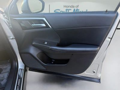 2022 Mitsubishi Outlander — photo 34 view