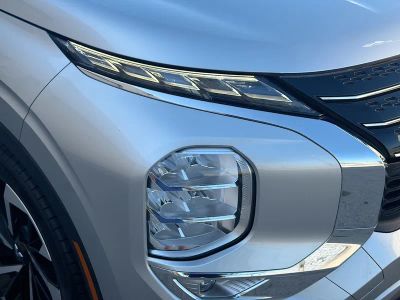 2022 Mitsubishi Outlander — photo 35 view