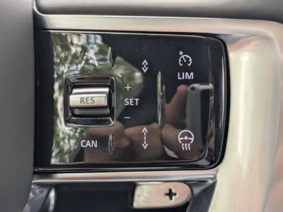 2026 Land Rover Range Rover — photo 25 view