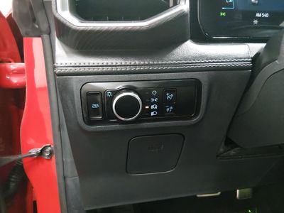 2024 Ford Mustang - Photo 13