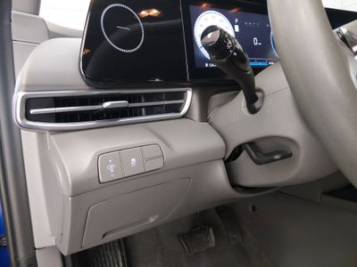 2024 Hyundai Elantra — photo 13 view
