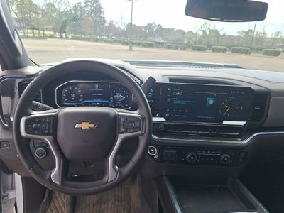 2024 Chevrolet Silverado 2500HD - Photo 3