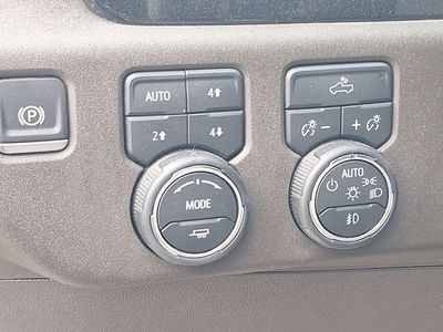 2024 Chevrolet Silverado 2500HD - Photo 32