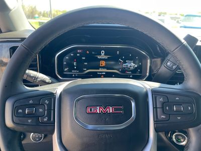 2025 GMC Sierra 1500 — photo 10 view