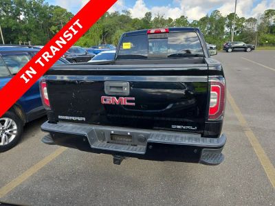 2018 GMC Sierra 1500 — interior view