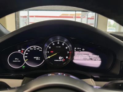 2022 Porsche Cayenne - Photo 15