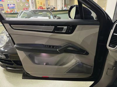 2022 Porsche Cayenne - Photo 27