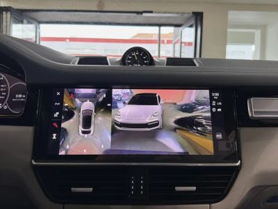 2022 Porsche Cayenne - Photo 17
