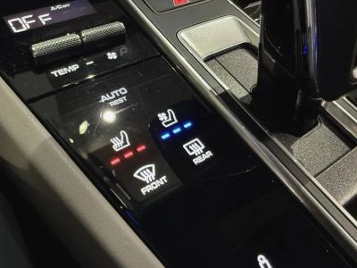 2022 Porsche Cayenne - Photo 22
