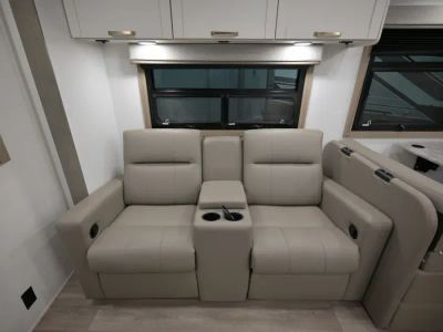 2027 Entegra ODYSSEY — photo 18 view