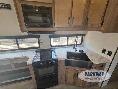 2025 Forest River RV Cherokee Timberwolf - Photo 11