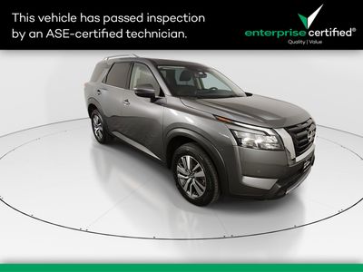 2025 Nissan Pathfinder SL 4WD — front three-quarter view