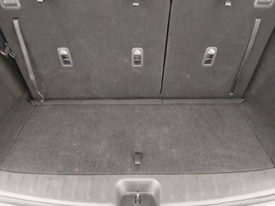 2025 Nissan Pathfinder — photo 11 view