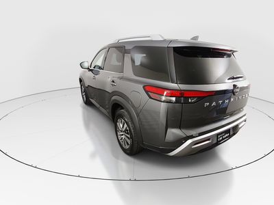 2025 Nissan Pathfinder — detail view