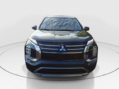 2025 Mitsubishi Outlander — side profile view