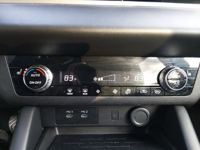 2025 Mitsubishi Outlander — photo 19 view