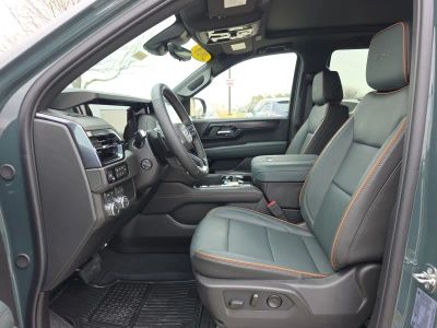 2026 GMC Yukon — photo 9 view
