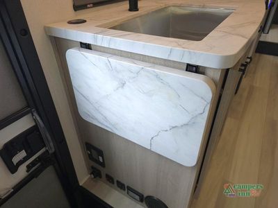 2027 Forest River RV Sunseeker LE - Photo 31