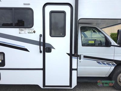 2027 Forest River RV Sunseeker LE - Photo 16