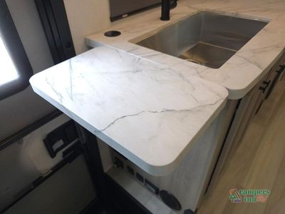 2027 Forest River RV Sunseeker LE - Photo 32